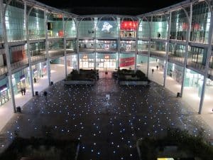 Firenze, centro commerciale novoli di notte