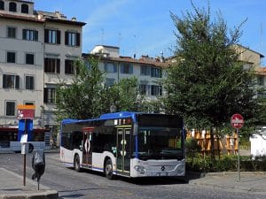 https://commons.wikimedia.org/wiki/File:Autolinee_Toscane_MercedesBenz_Citaro_Firenze_Piazza_San_Marco_20220723.jpg