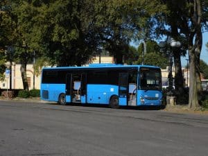 https://commons.wikimedia.org/wiki/File:Autolinee_Toscane_Iveco_Crossway_Line_K5217_Firenze_Vittorio_Veneto_20221029.jpg