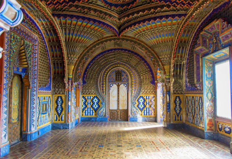 https://commons.wikimedia.org/wiki/File:Castello_di_Sammezzano.jpg