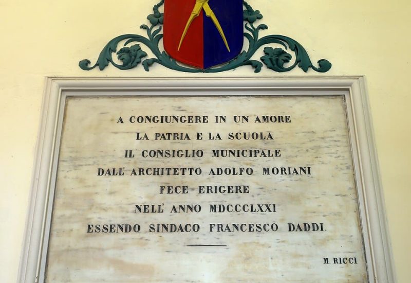 Comune_di_sesto_fiorentino,_esterno,_lapide_erezione_del_palazzo_comunale,_1871