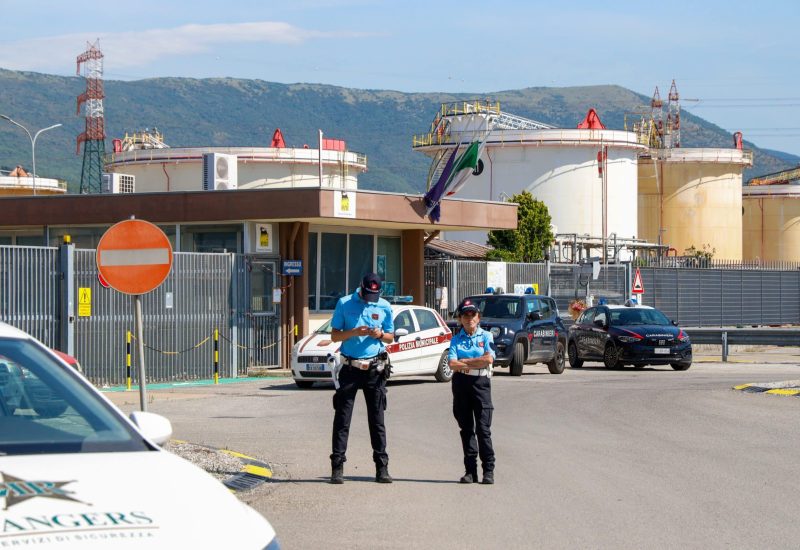 GERMOGLI PH: 3 GIUGNO 2025 CALENZANO VIA ERBOSA DEPOSITO ENI FLASH MOB SULLA SICUREZZA SUL LAVORO ORGANIZZATO DA CGIL A SEI MESI DALL'ESPLOSIONE CHE HA CAUSATO 5 MORTI NELLA FOTO