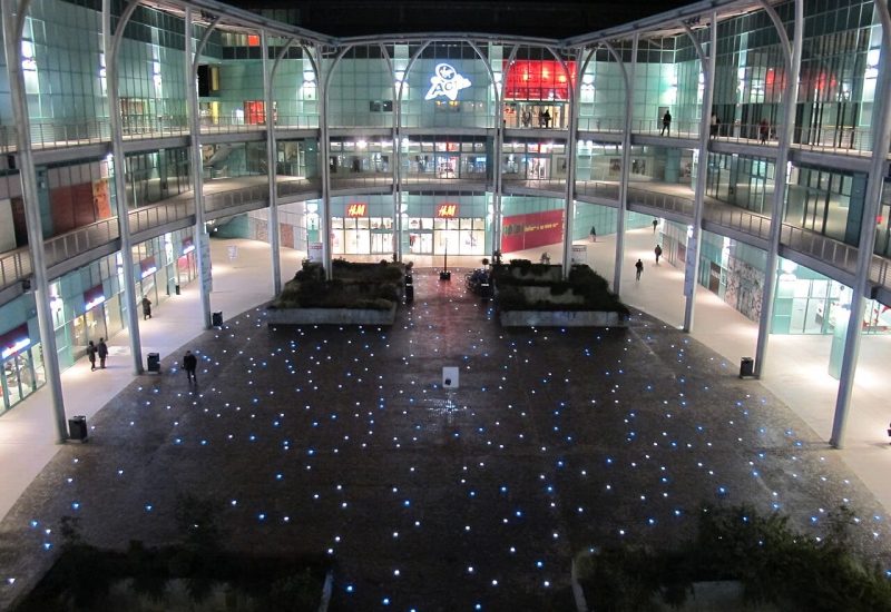 Firenze, centro commerciale novoli di notte