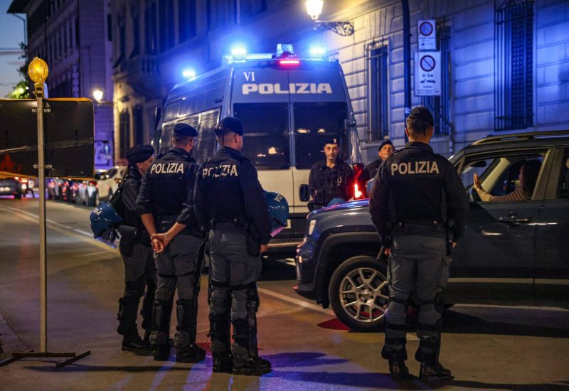 GERMOGLI PH 10 OTTOBRE 2025 FIRENZE FOTO SIMBOLO POLIZIA REPARTO MOBILE MANIFESTAZIONE ORDINE PUBBLICO GERMOGLI PH 10 OTTOBRE 2025 FIRENZE FOTO SIMBOLO POLIZIA REPARTO MOBILE MANIFESTAZIONE ORDINE PUBBLICO