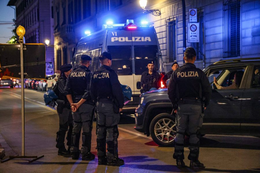 GERMOGLI PH 10 OTTOBRE 2025 FIRENZE FOTO SIMBOLO POLIZIA REPARTO MOBILE MANIFESTAZIONE ORDINE PUBBLICO