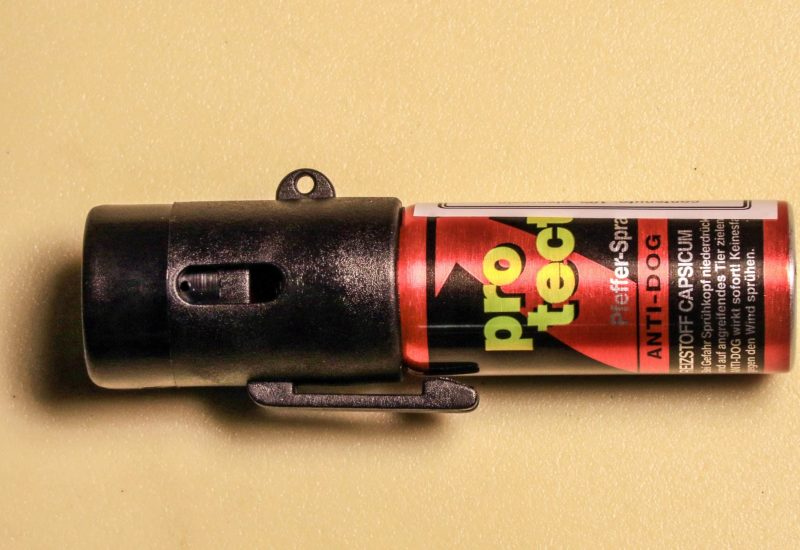 GERMOGLI PH: 15 DICEMBRE 2018 CAMPI BISENZIO ARMERIA FLORENSPORT VENDITA ARMI PER DIVESA PERSONALE AGGRASSIONE VIOLENZA 
NELLA FOTO  BOMBOLETTA SPRAY AL PEPERONCINO 
AUTODIFESA