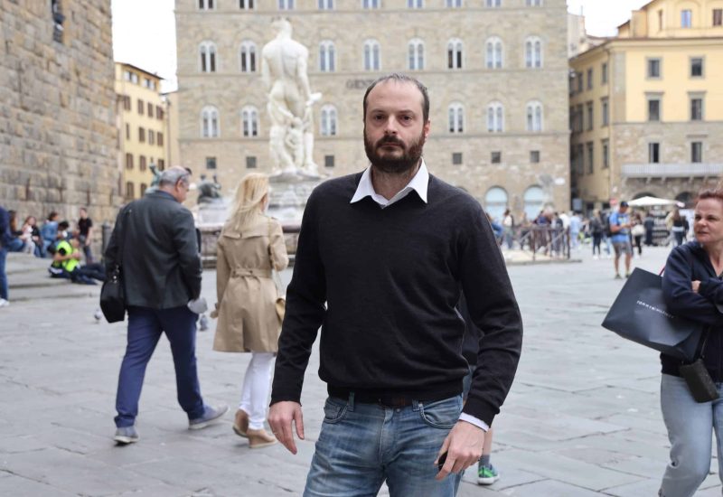 GERMOGLI-PH-19-APRILE-2022-FIRENZE-PALAZZO-VECCHIO-FRATELLI-DITALIA-PRESIDIO-DI-SOLIDARIETA-NEI-CONFRONTI-DELLA-POLIZIA-MUNICIPALE-scaled.jpg