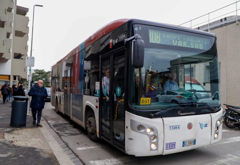 GERMOGLI PH: 20 GENNAIO 2025 CAMPI BISENZIO VIA TINTORI AUTOBUS 30 AUTOLINEE TOSCANE IL BUS CHE VOLEVA PRENDERE MAATI MOUBAKIR PRIMA DI ESSERE UCCISO