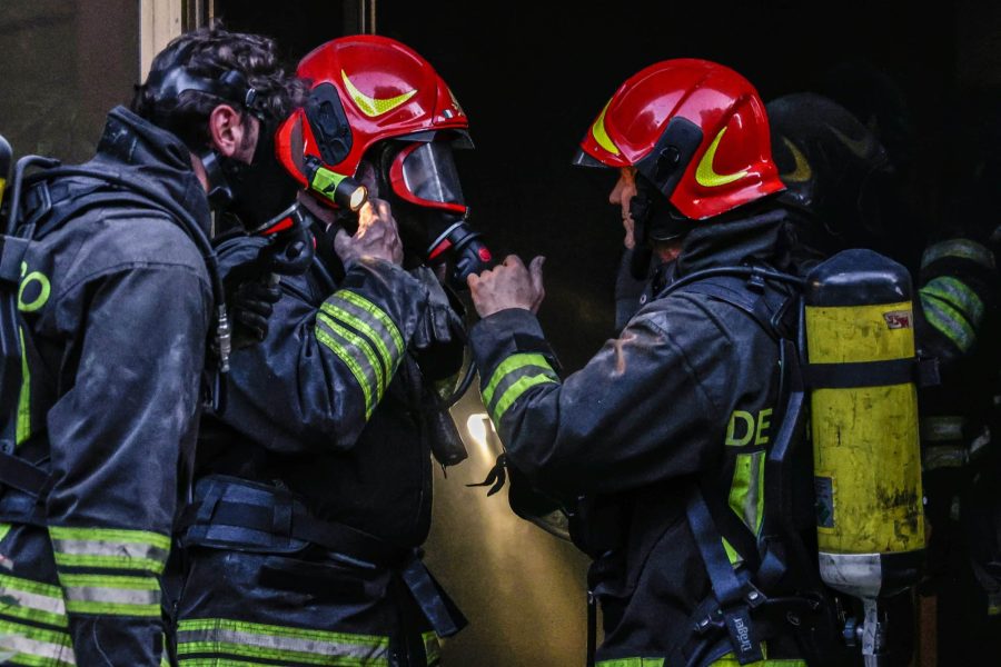 GERMOGLI PH 22 GENNAIO 2025 FIRENZE VIGILI DEL FUOCO INCENDIO INTOSSICATI FUMO GAS FOTO SIMBOLO