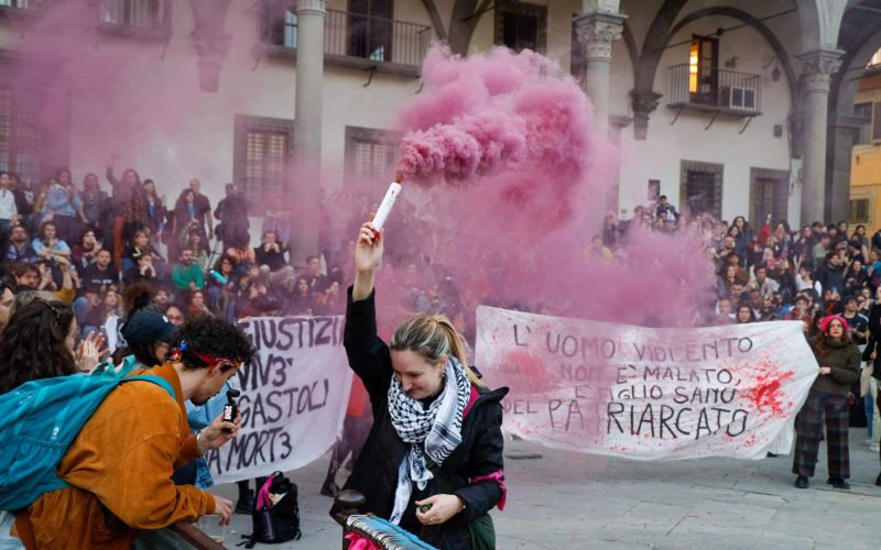 GERMOGLI PH 3 APRILE 2025 FIRENZE PIAZZA SS ANNUNZIATA MANIFESTAZIONE CONTRO LA VIOLENZA SULLE DONNE GERMOGLI PH 3 APRILE 2025 FIRENZE PIAZZA SS ANNUNZIATA MANIFESTAZIONE CONTRO LA VIOLENZA SULLE DONNE