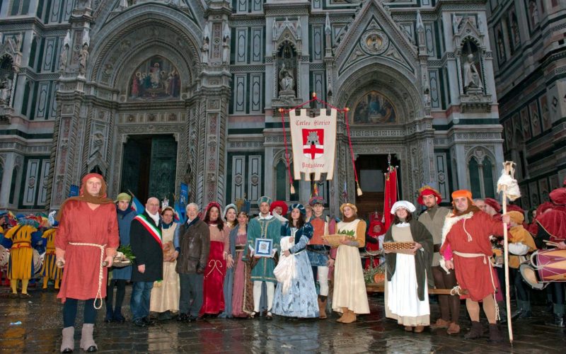 GERMOGLI PH 4 GENNAIO 2011 FIRENZE PIAZZA DEL DUOMO CORTEO STORICO DI PONTASSIEVE ALLA CAVALCATA DEI MAGI
