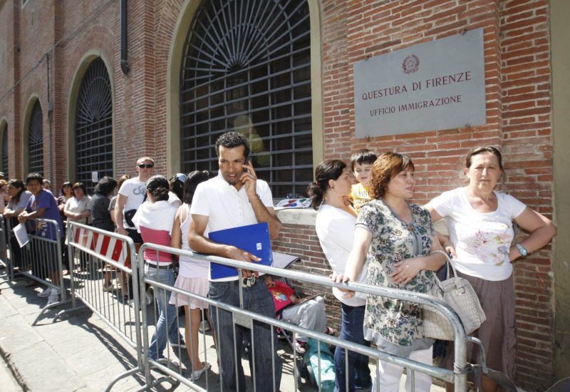 GERMOGLI PH 7 GIUGNO 2010 FIRENZE VIA DELLA FORTEZZA 17 UFFICIO IMMIGRAZIONE