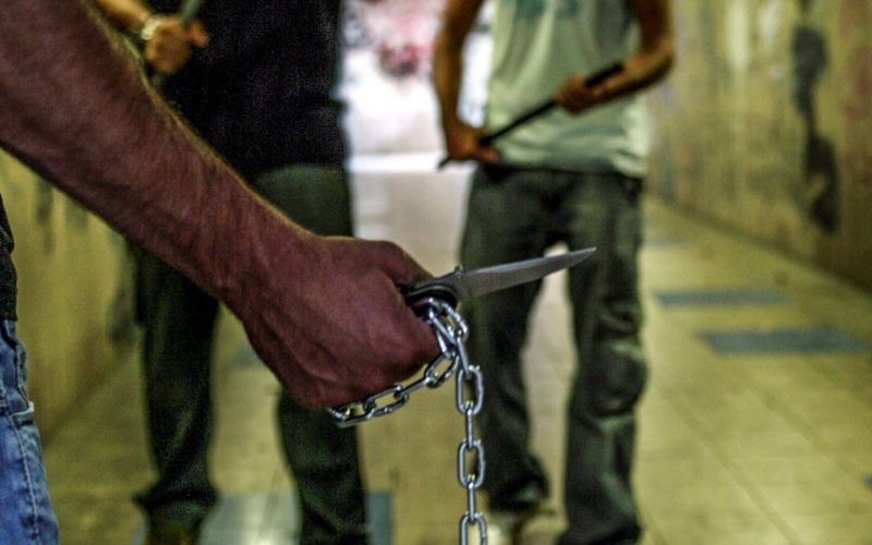 FIRENZE FOTO SIMBOLO CRIMINALITA’  BABY GANG GIOVANILI PESTAGGI ARMA CONTUNDENTE SPRANGA COLTELLO VIOLENZA BRANCO RISSA AGGRESSIONE GERMOGLI PH: FIRENZE FOTO SIMBOLO CRIMINALITA'  BABY GANG GIOVANILI PESTAGGI ARMA CONTUNDENTE SPRANGA COLTELLO VIOLENZA BRANCO RISSA AGGRESSIONE