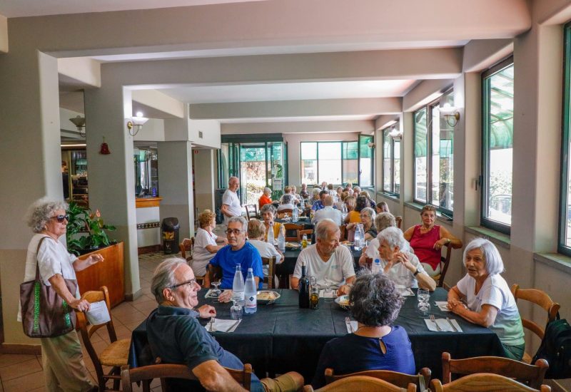 GERMOGLI PH: 19 AGOSTO 2025 CALENZANO VISITA DEI SINDACI DI SESTO FIORENTINO E CALENZANO AL PRANZO DELL'ASSOCIAZIONE ANZIANI SESTO ALLE CROCI DI CALENZANO NELLA FOTO