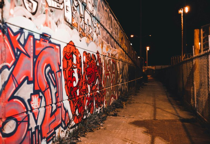 erik-mclean-JOt16KFQwF8-unsplash